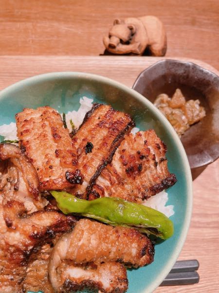 黒穴子丼