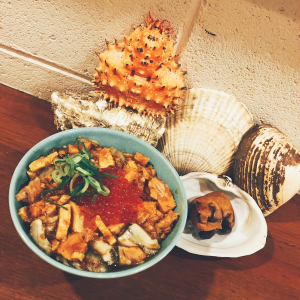 海鮮丼、痛風丼